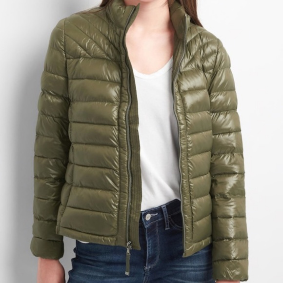 gap green puffer jacket